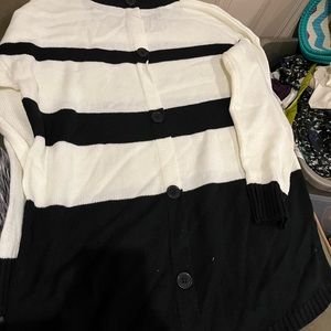 Black white sweater buttons down back nwt